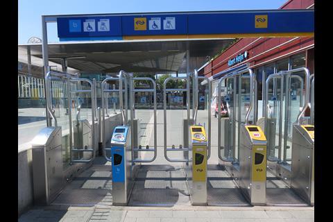 NS said any future national roll-out of contactless payment would require significant adjustments by all operators as well as OV-chipkaart operator Trans Link Systems.